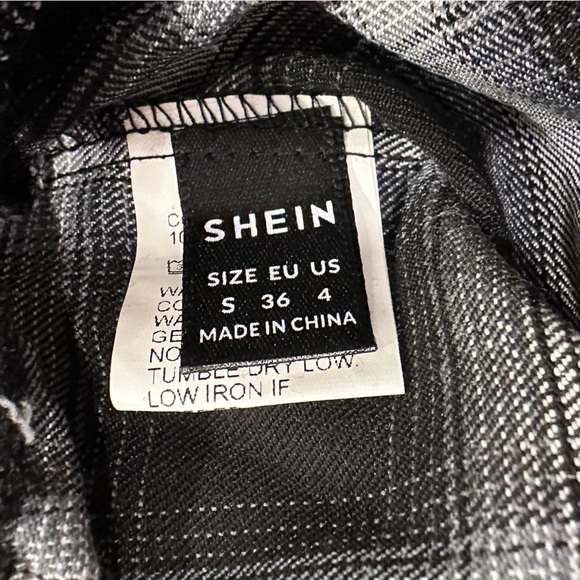 Cropped Flannel Hoodie Size S (4) - Picture 4 of 5